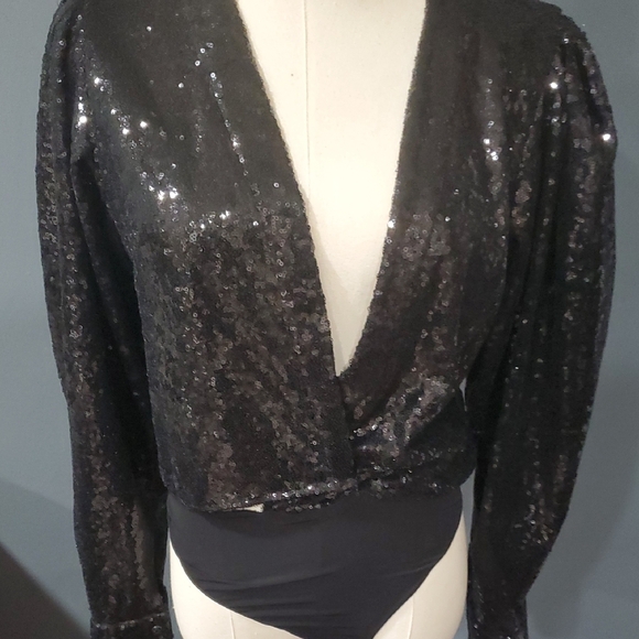 Black Sequin V-Neck Bodysuit Top - Picture 3 of 11